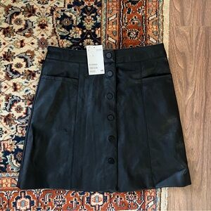 H&M Black Button-Down Mini Skirt